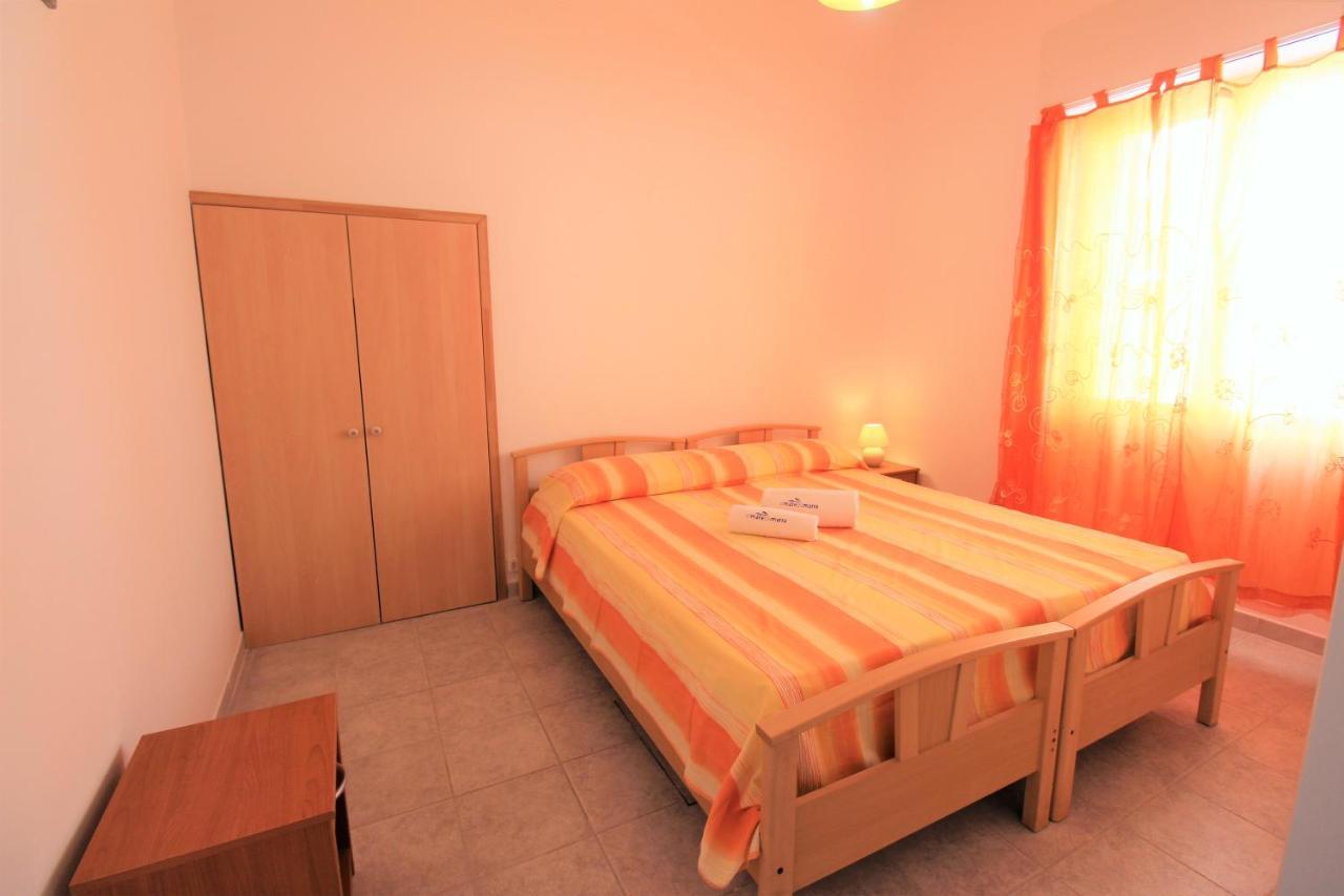 Trilocale Arancione Climatizzato Con Terrazza Panoramica Apartment Torre San Giovanni Ugento Bagian luar foto